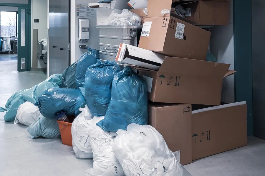 How Office Junk Removal Services Enhance Workplace Efficiency Chicago, IL